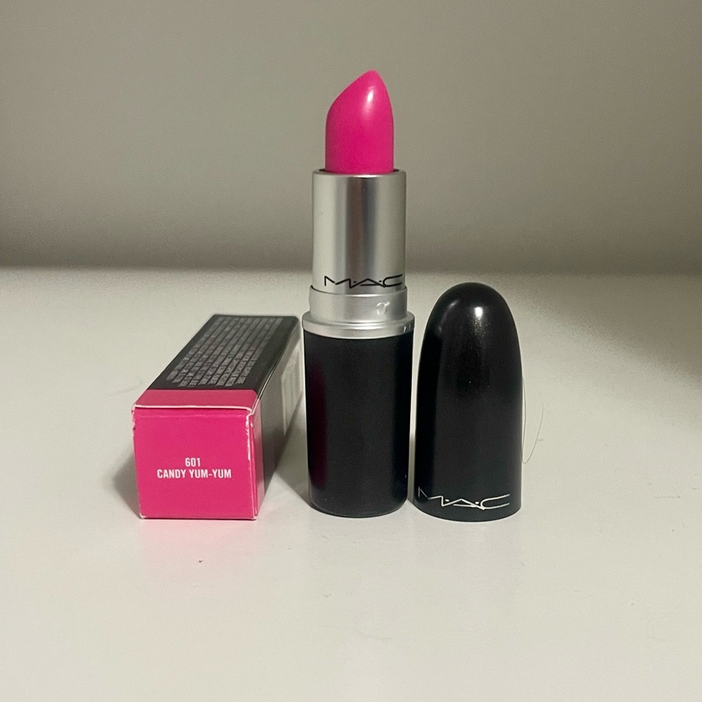 Mac Matte Lipstick 3g/. 601 Candy YUM-YUM